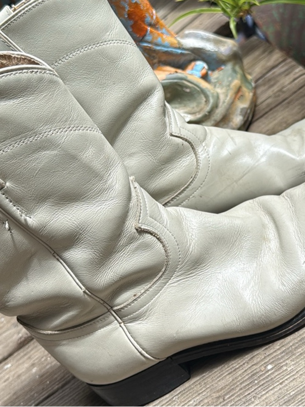 Vintage Justin Boots Cream Leather!!